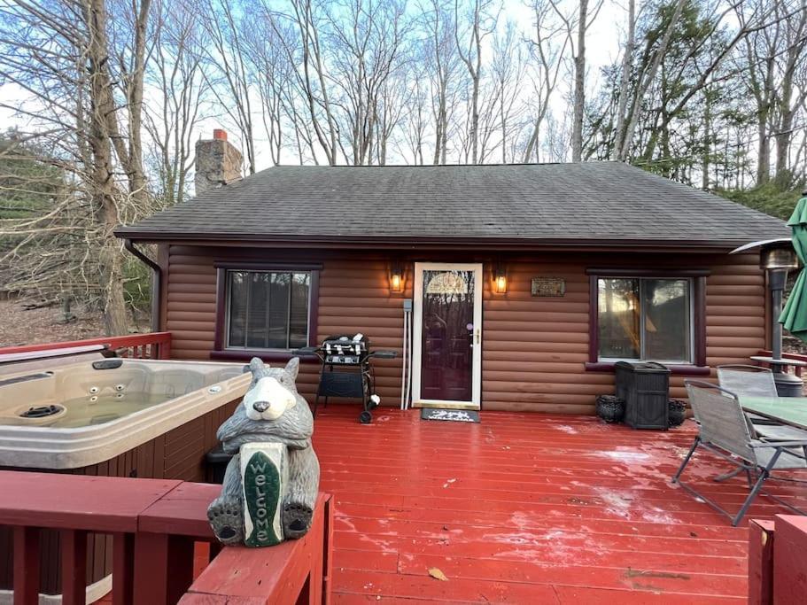 Cubs Den - Hot Tub- Walk To Lake- Fire Pit - Kayaks Oakland Exterior foto