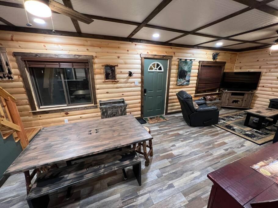 Cubs Den - Hot Tub- Walk To Lake- Fire Pit - Kayaks Oakland Exterior foto