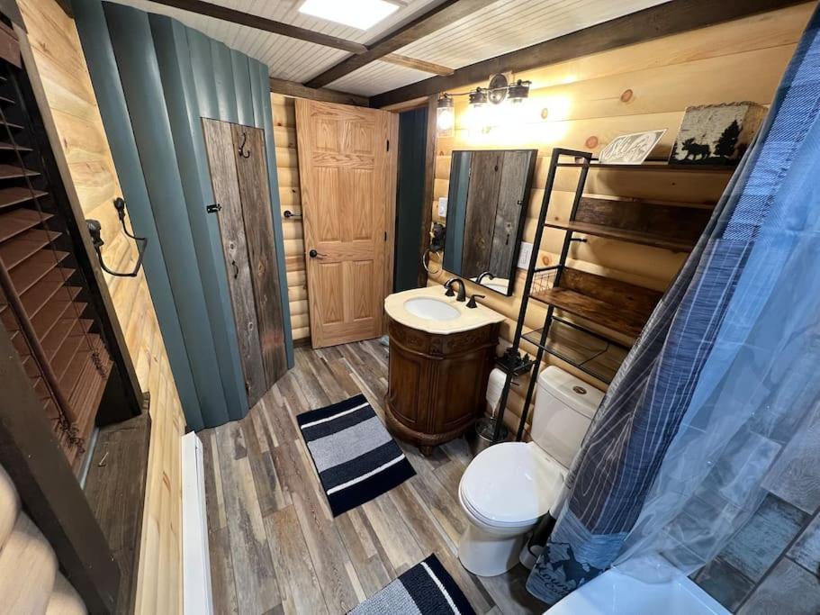 Cubs Den - Hot Tub- Walk To Lake- Fire Pit - Kayaks Oakland Exterior foto
